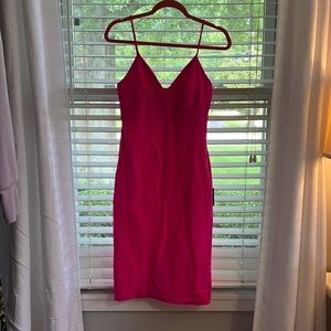 Lulu’s pink bodycon midi dress
